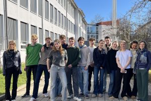 Abschiedsfoto von Icking norwegische Austauschschüler und ihre Partner Ausschnitt